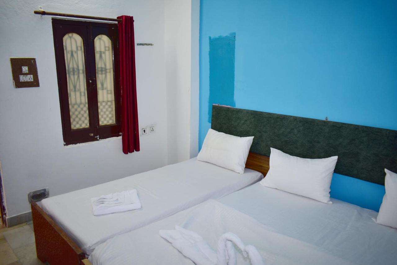 Sandhya Guest House Varanasi Near Ganga River 外观 照片
