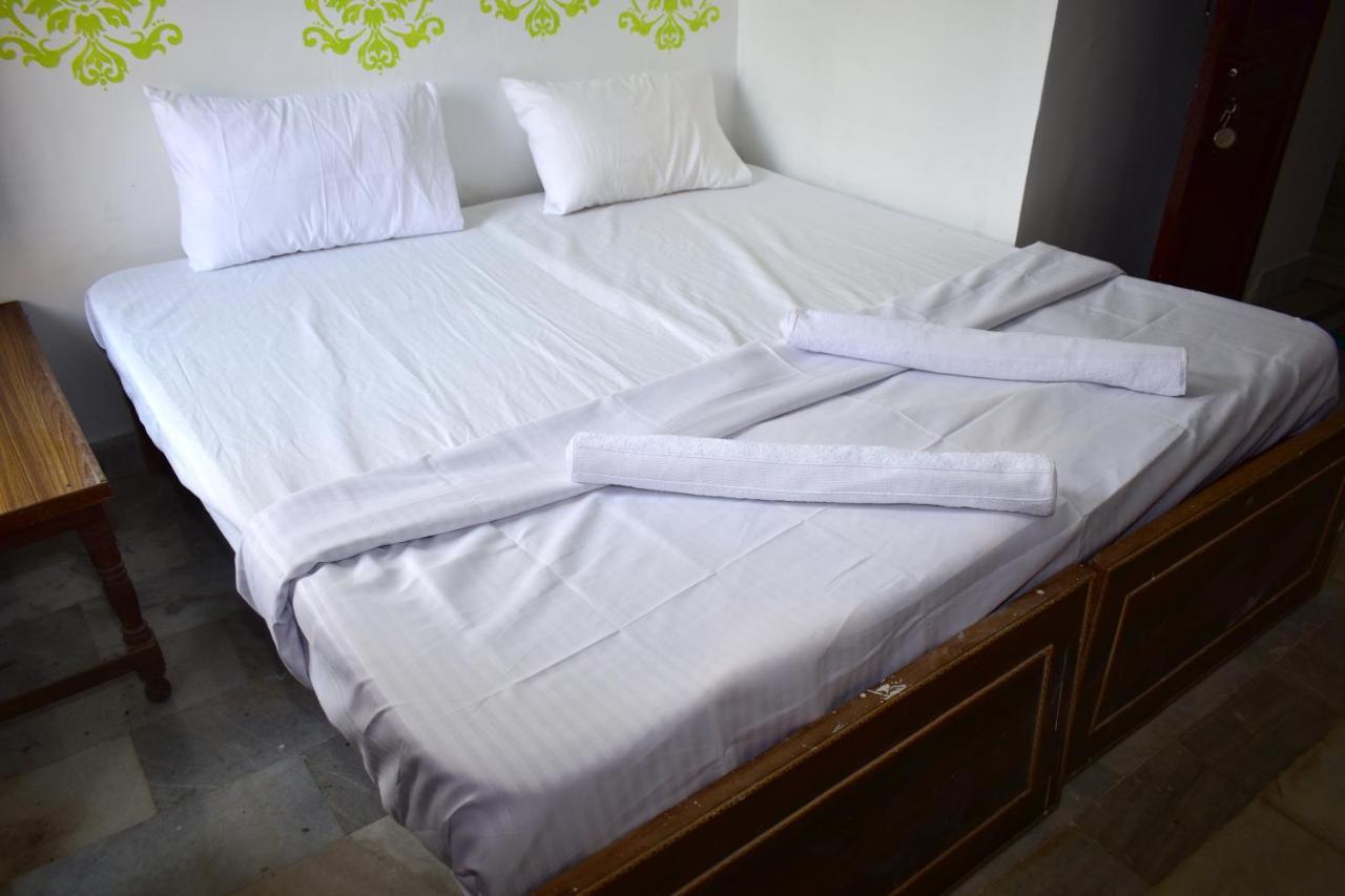 Sandhya Guest House Varanasi Near Ganga River 外观 照片