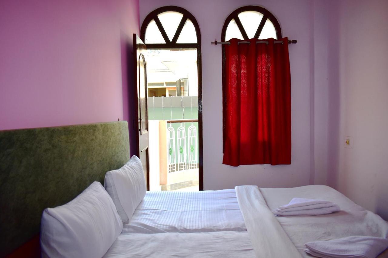 Sandhya Guest House Varanasi Near Ganga River 外观 照片