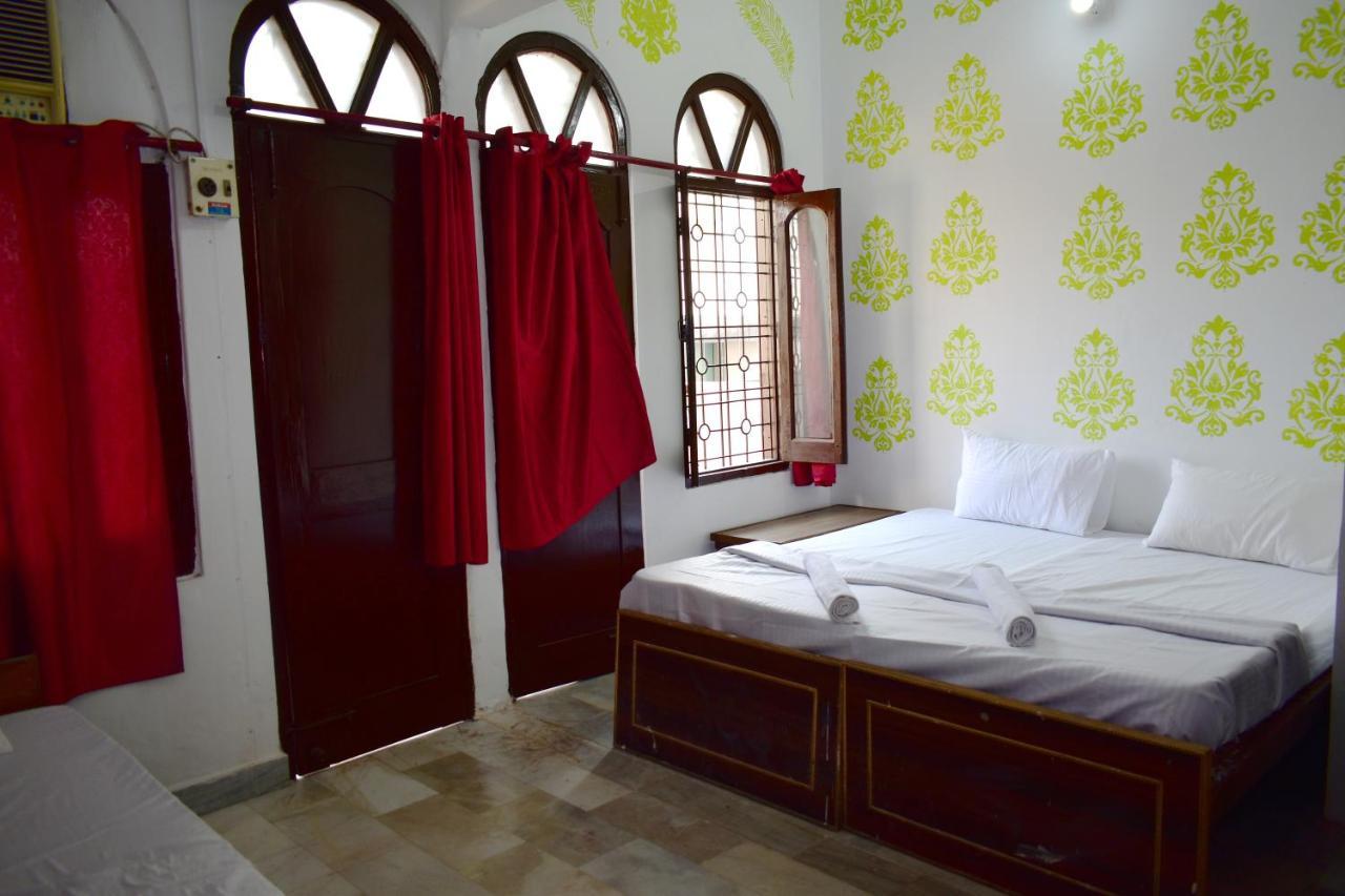 Sandhya Guest House Varanasi Near Ganga River 外观 照片