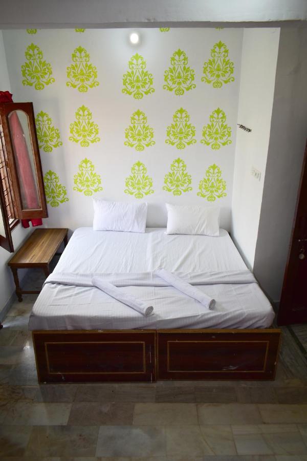 Sandhya Guest House Varanasi Near Ganga River 外观 照片