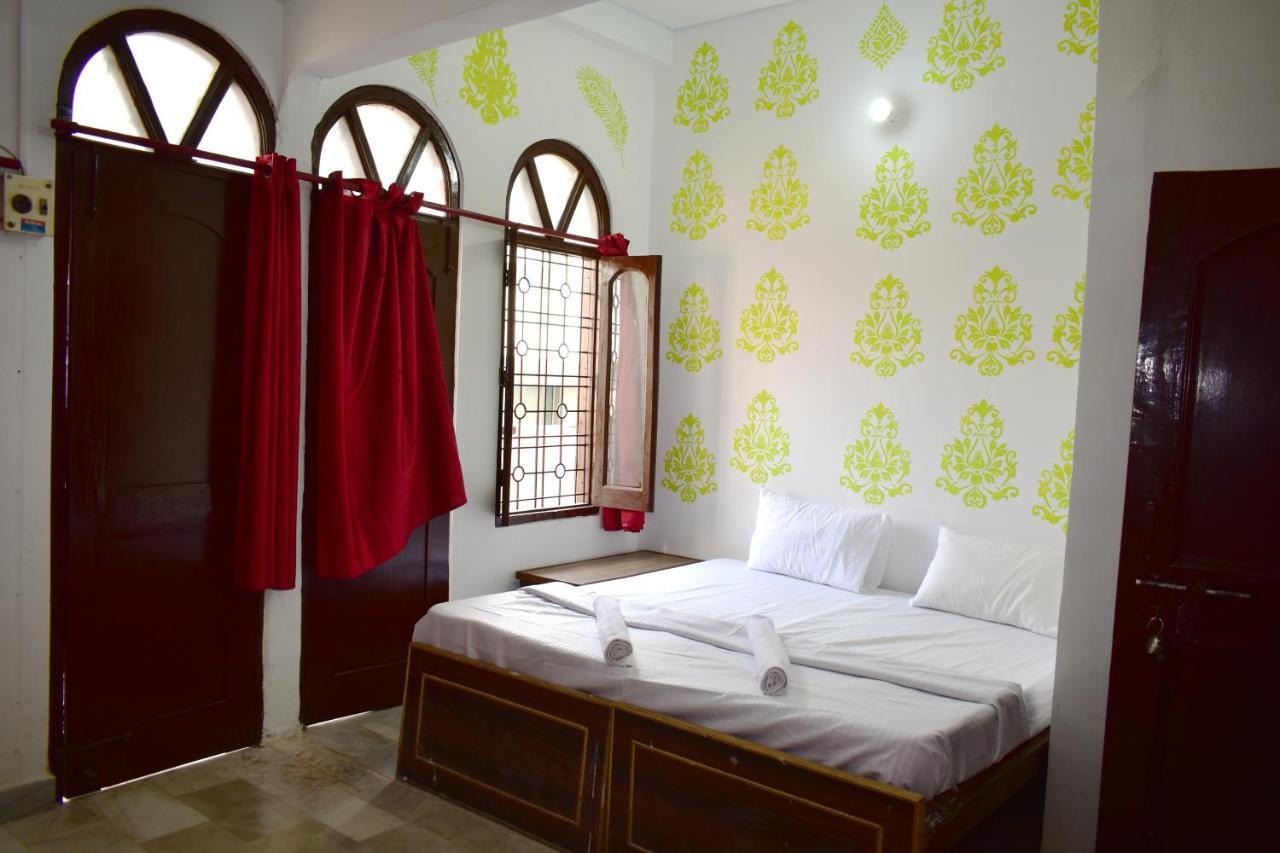 Sandhya Guest House Varanasi Near Ganga River 外观 照片