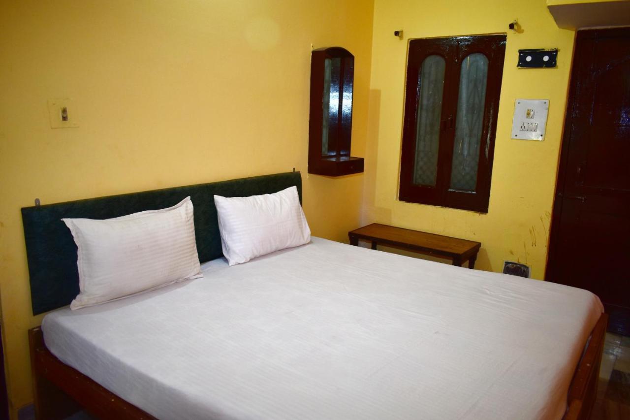 Sandhya Guest House Varanasi Near Ganga River 外观 照片