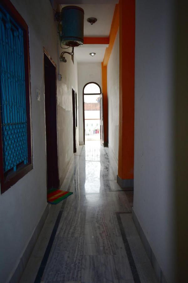 Sandhya Guest House Varanasi Near Ganga River 外观 照片