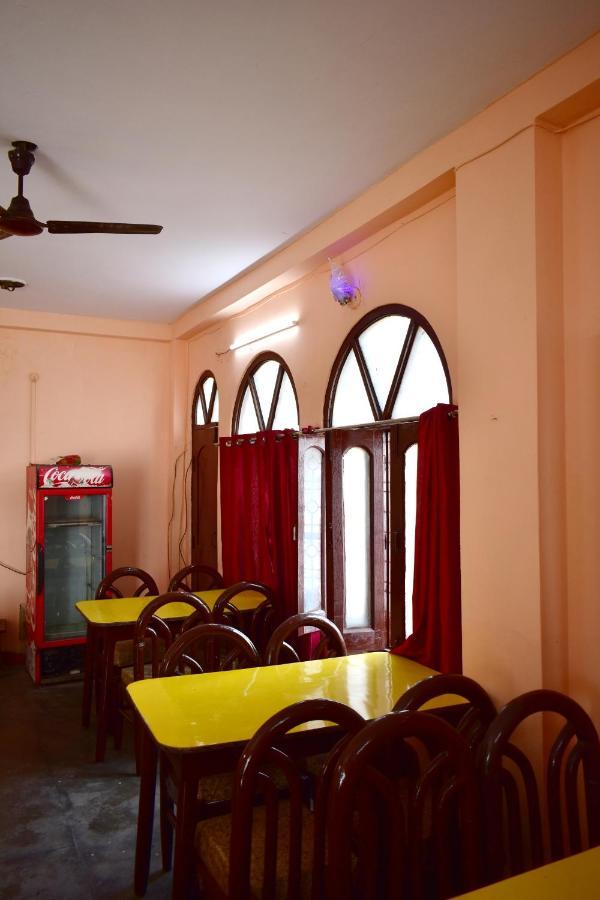 Sandhya Guest House Varanasi Near Ganga River 外观 照片
